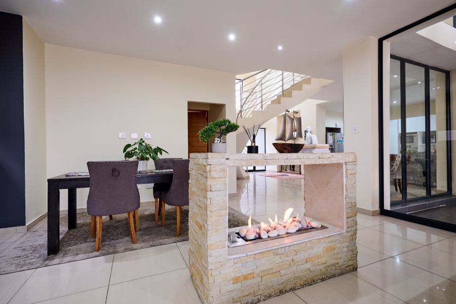 4 Bedroom Property for Sale in Waterfall Country Village Gauteng