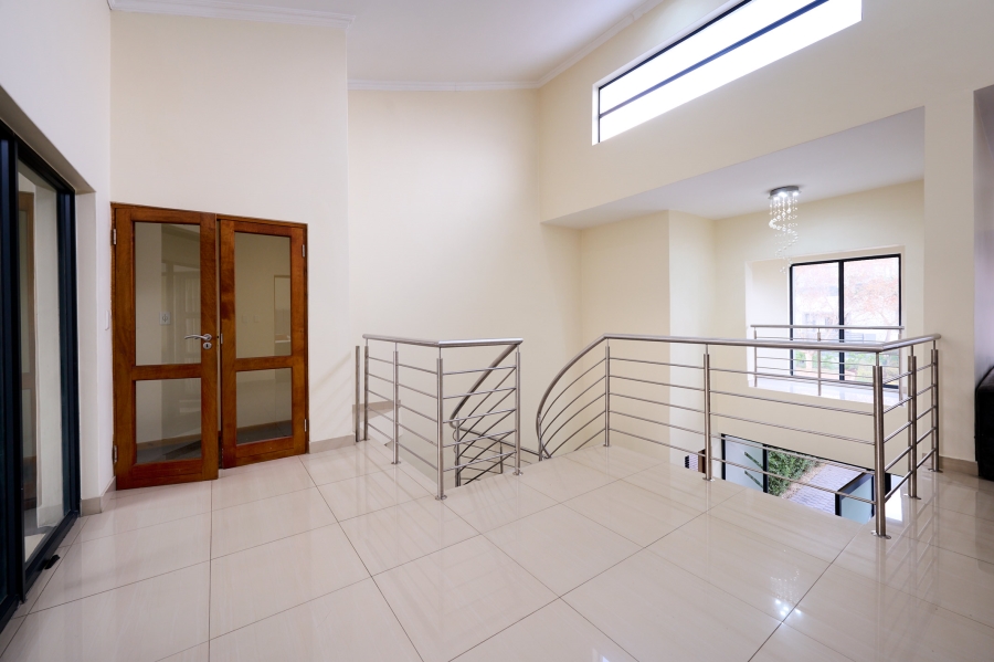 4 Bedroom Property for Sale in Waterfall Country Village Gauteng