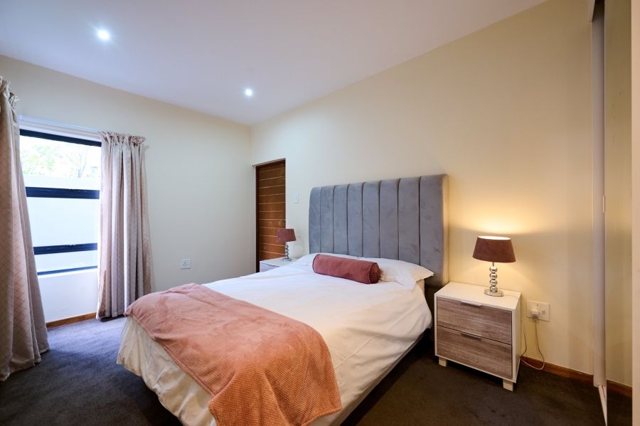 4 Bedroom Property for Sale in Waterfall Country Village Gauteng