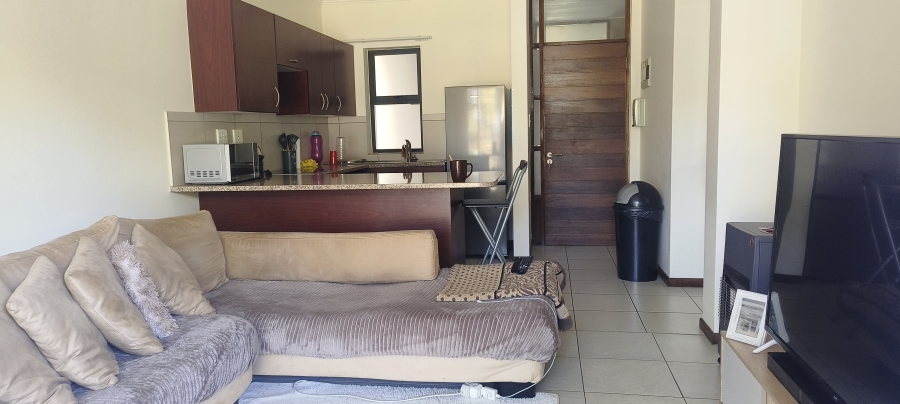 To Let 1 Bedroom Property for Rent in Jackal Creek Golf Estate Gauteng
