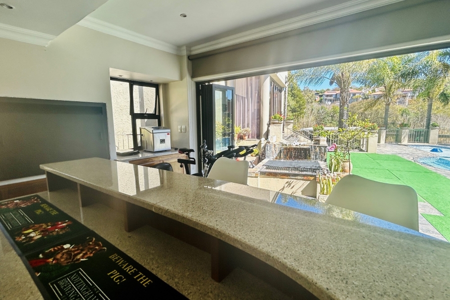 5 Bedroom Property for Sale in Waterkloof Ridge Gauteng