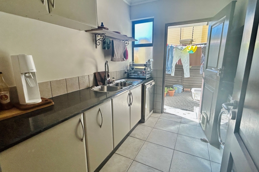 5 Bedroom Property for Sale in Waterkloof Ridge Gauteng