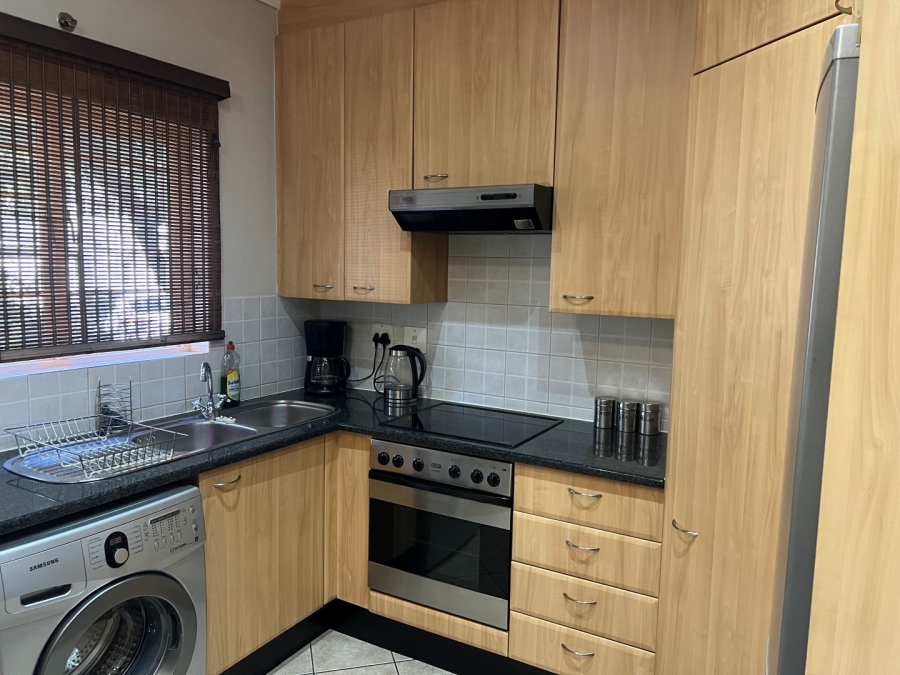 To Let 2 Bedroom Property for Rent in Melrose Gauteng