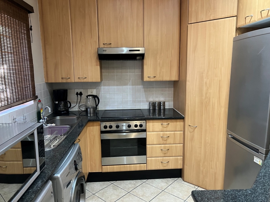 To Let 2 Bedroom Property for Rent in Melrose Gauteng
