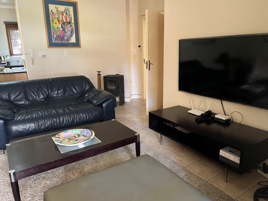 To Let 2 Bedroom Property for Rent in Melrose Gauteng