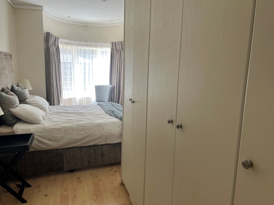 To Let 2 Bedroom Property for Rent in Melrose Gauteng