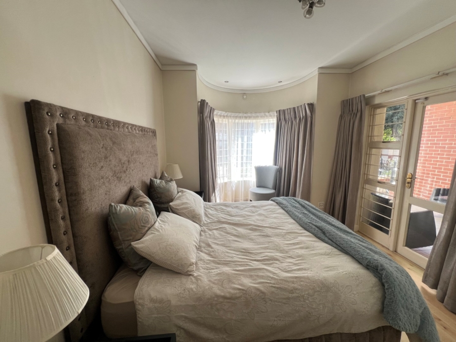 To Let 2 Bedroom Property for Rent in Melrose Gauteng
