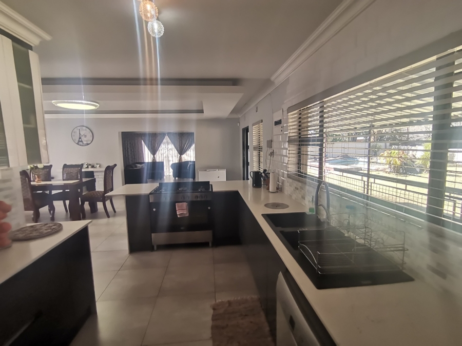 3 Bedroom Property for Sale in Raceview Gauteng