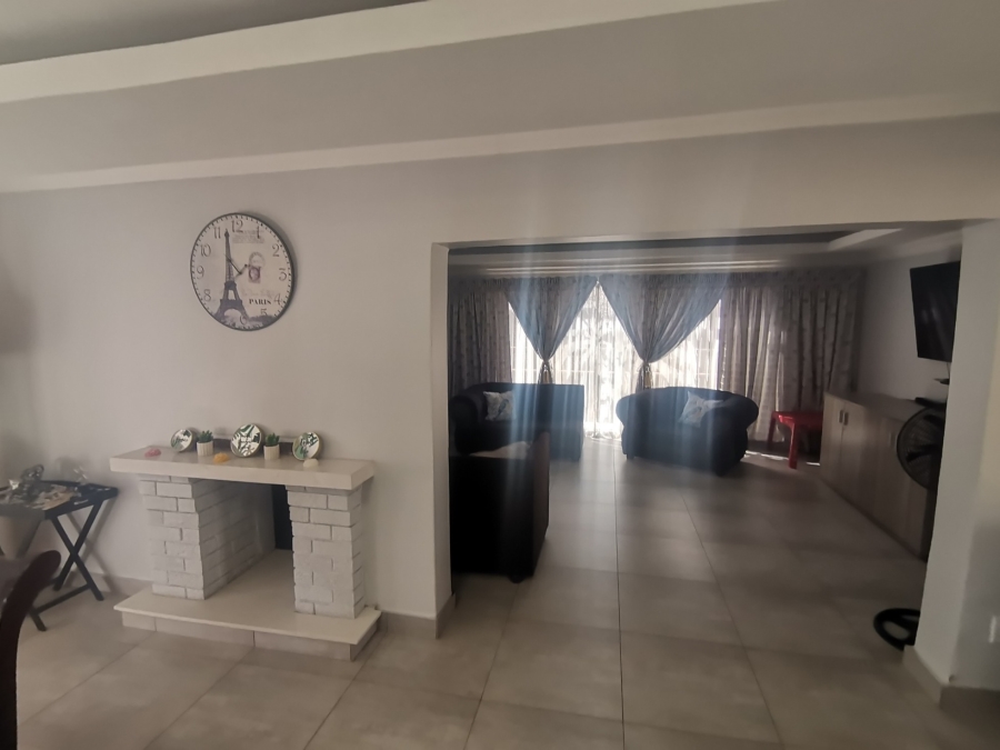 3 Bedroom Property for Sale in Raceview Gauteng