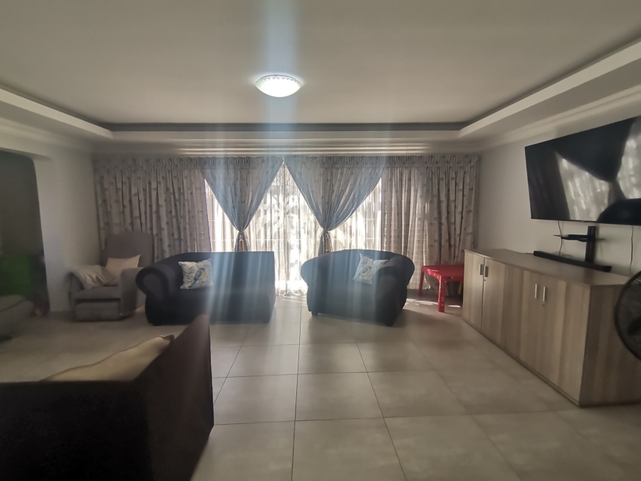 3 Bedroom Property for Sale in Raceview Gauteng
