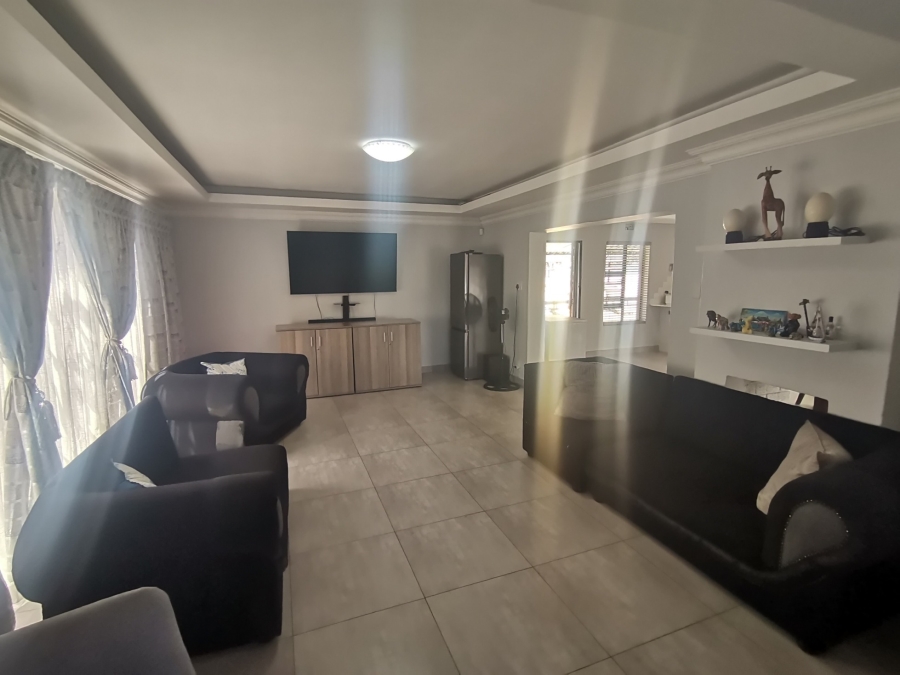 3 Bedroom Property for Sale in Raceview Gauteng