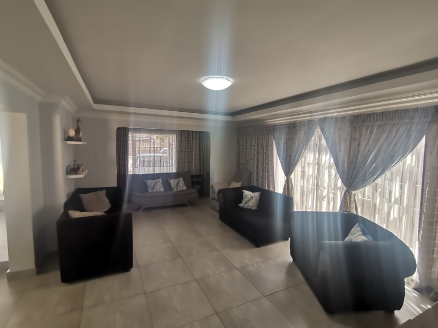 3 Bedroom Property for Sale in Raceview Gauteng