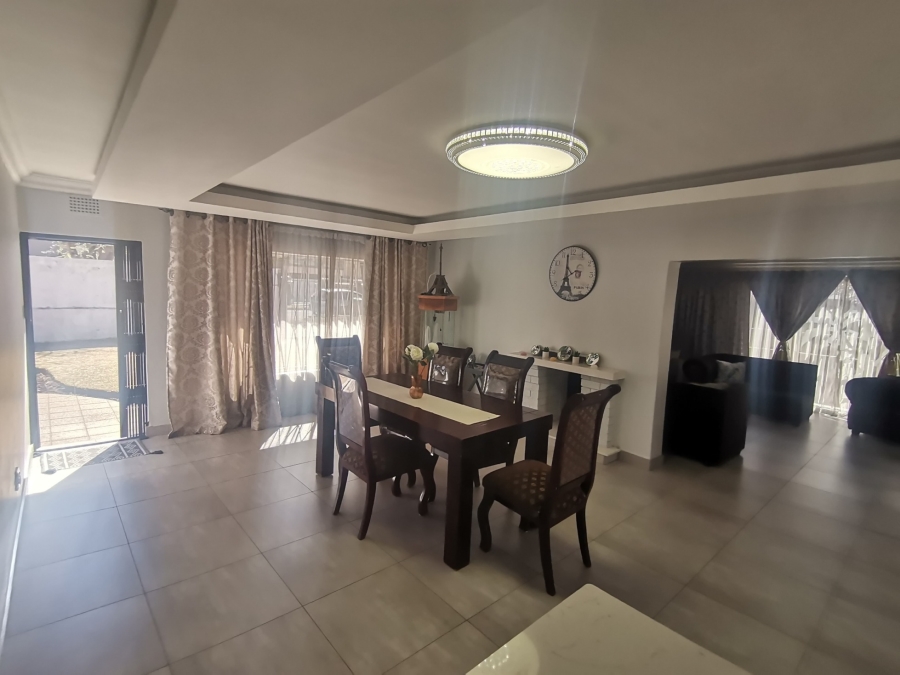 3 Bedroom Property for Sale in Raceview Gauteng