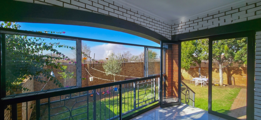 3 Bedroom Property for Sale in Equestria Gauteng
