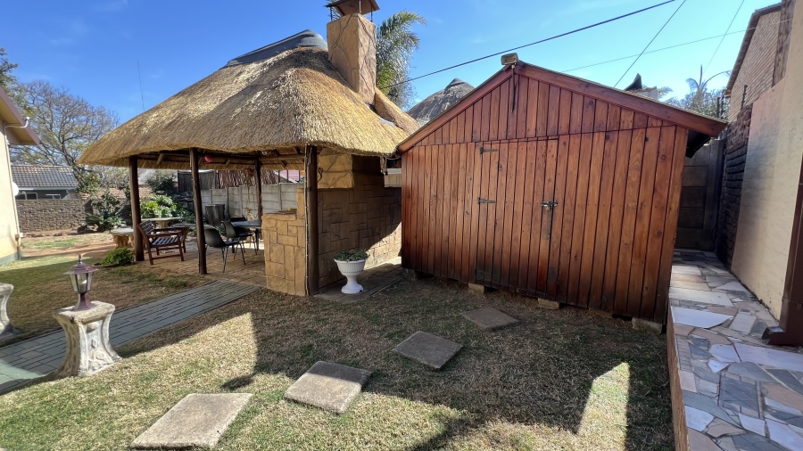 3 Bedroom Property for Sale in Greenhills Gauteng