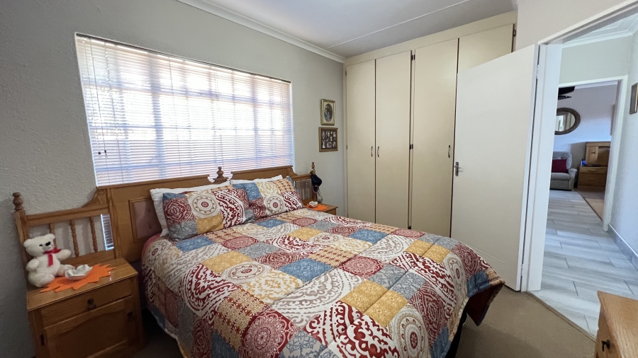 3 Bedroom Property for Sale in Eike Park Gauteng