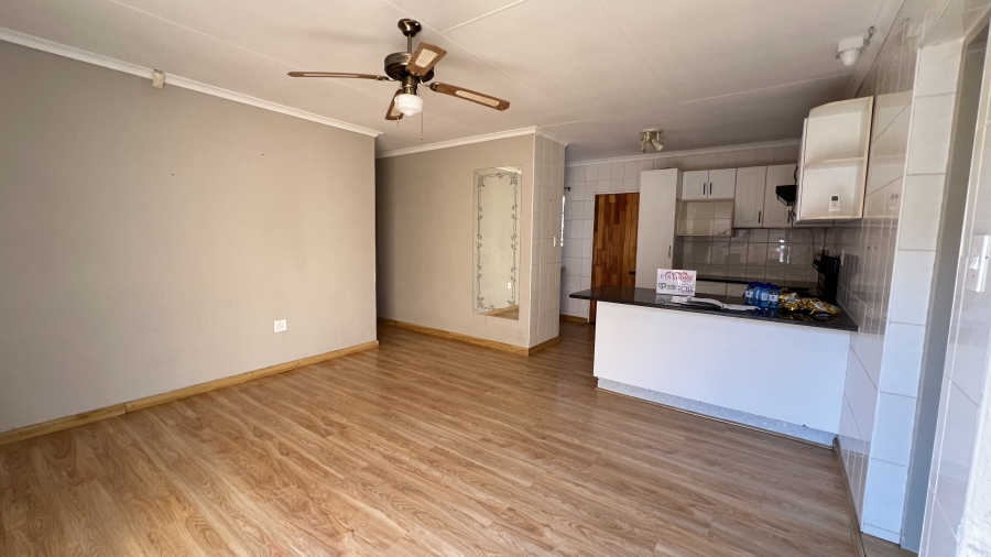 2 Bedroom Property for Sale in Eike Park Gauteng
