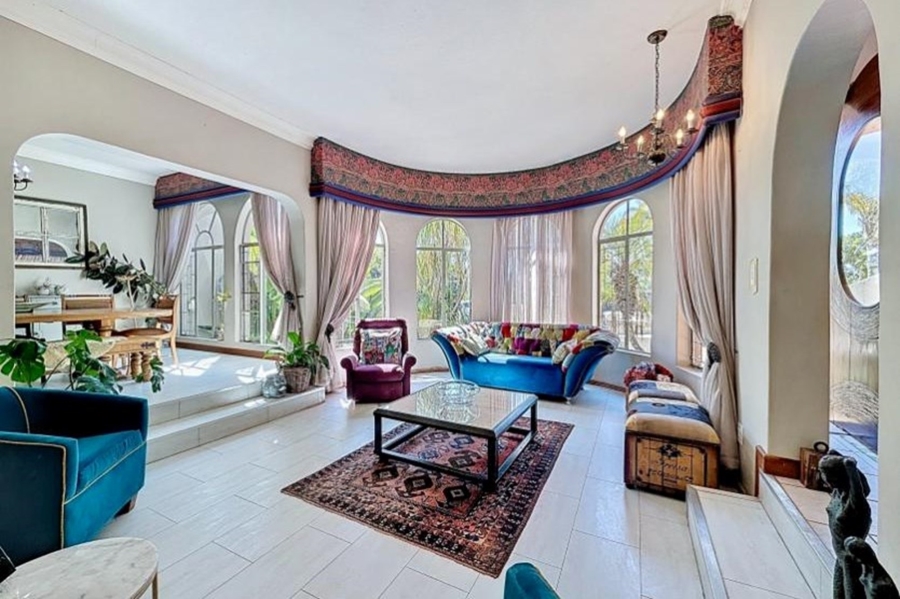 9 Bedroom Property for Sale in Mooikloof Equestrian Estate Gauteng