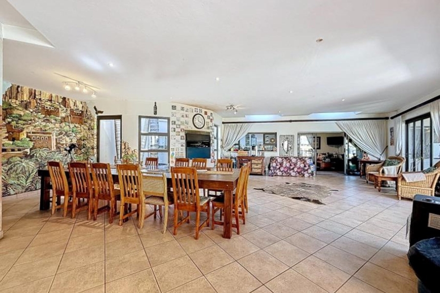 9 Bedroom Property for Sale in Mooikloof Equestrian Estate Gauteng