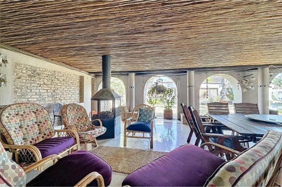 9 Bedroom Property for Sale in Mooikloof Equestrian Estate Gauteng