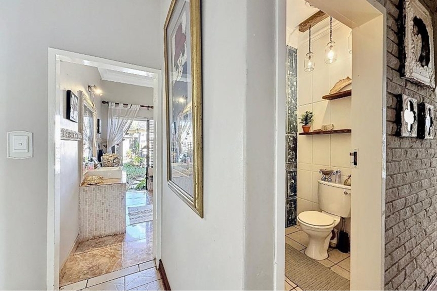 9 Bedroom Property for Sale in Mooikloof Equestrian Estate Gauteng