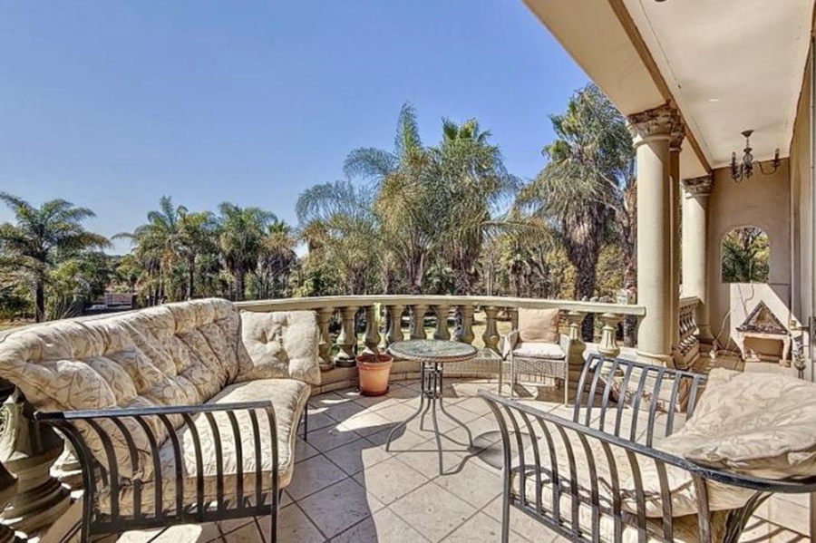 9 Bedroom Property for Sale in Mooikloof Equestrian Estate Gauteng