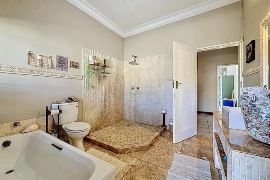 9 Bedroom Property for Sale in Mooikloof Equestrian Estate Gauteng