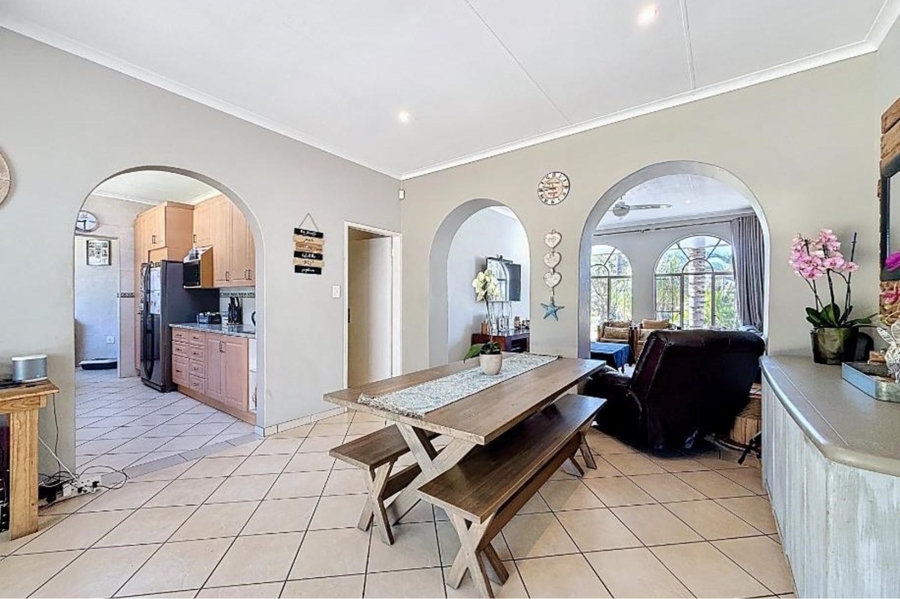 9 Bedroom Property for Sale in Mooikloof Equestrian Estate Gauteng