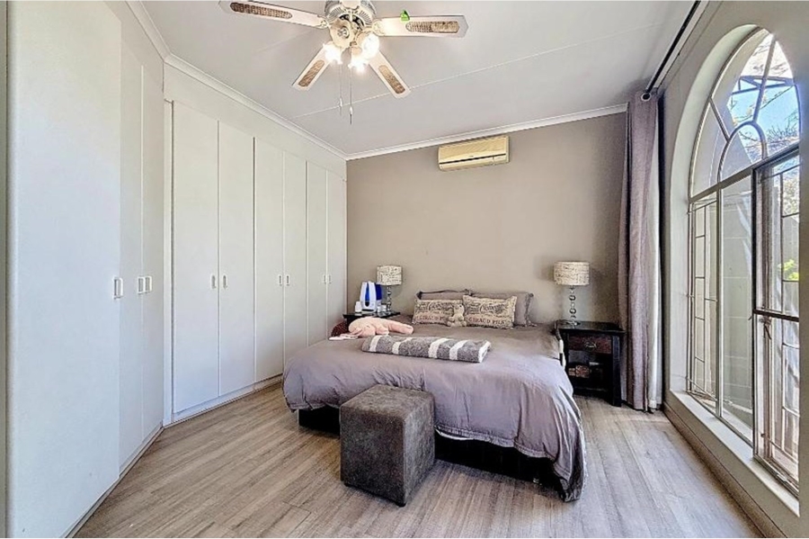 9 Bedroom Property for Sale in Mooikloof Equestrian Estate Gauteng
