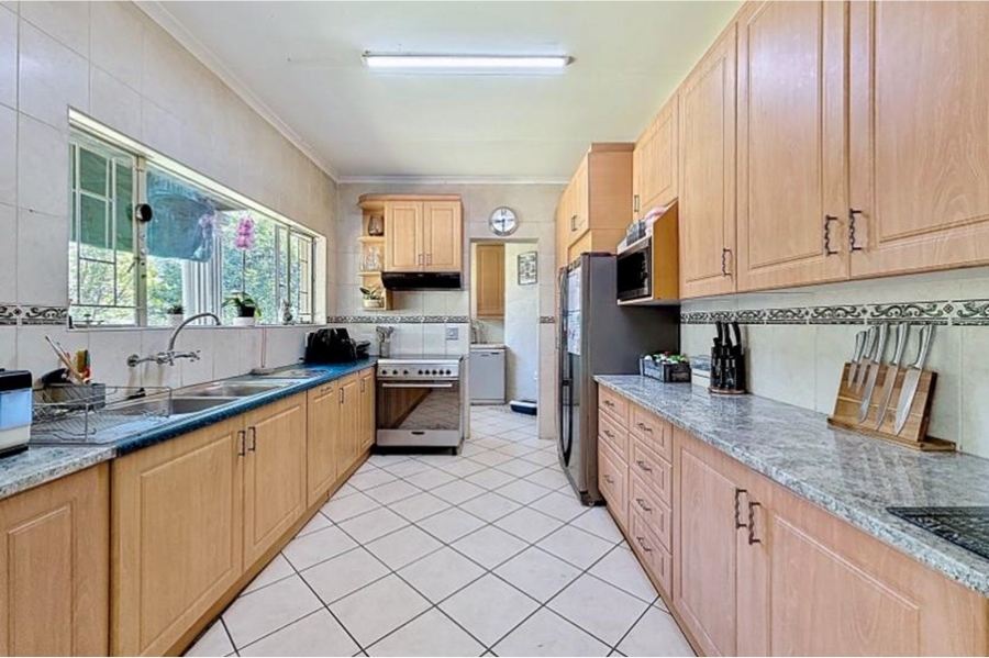 9 Bedroom Property for Sale in Mooikloof Equestrian Estate Gauteng