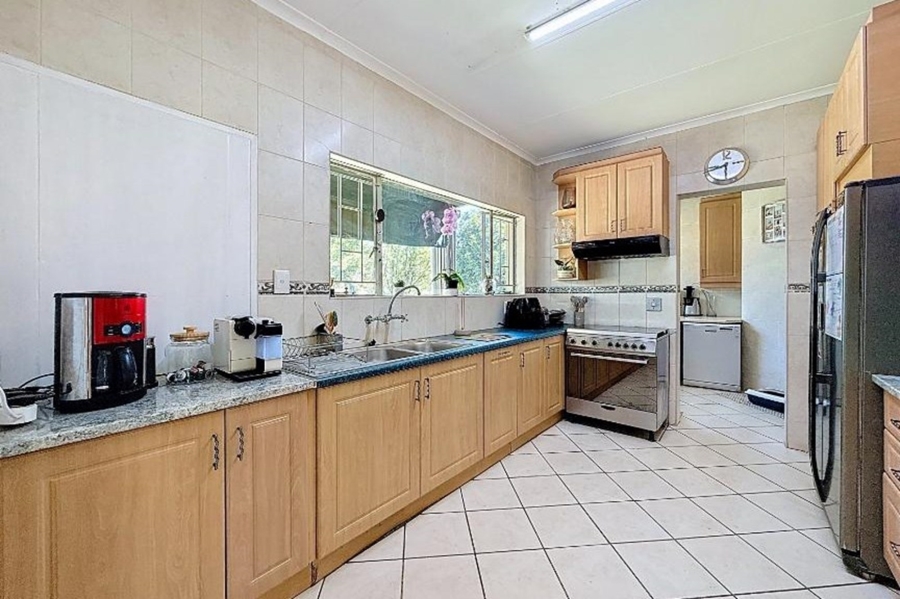 9 Bedroom Property for Sale in Mooikloof Equestrian Estate Gauteng