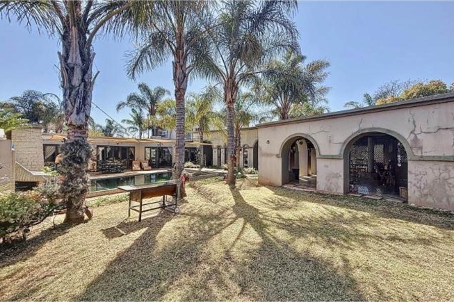 9 Bedroom Property for Sale in Mooikloof Equestrian Estate Gauteng