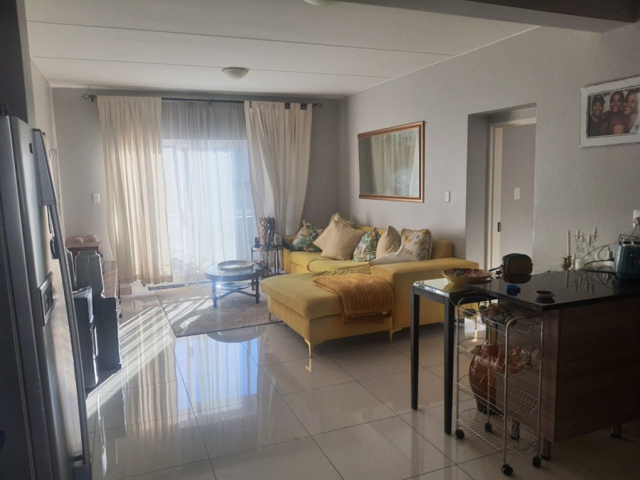 To Let 2 Bedroom Property for Rent in Blue Hills Gauteng
