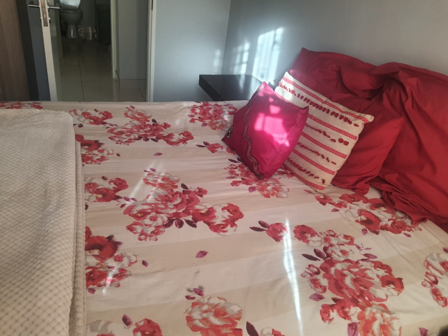 To Let 2 Bedroom Property for Rent in Blue Hills Gauteng