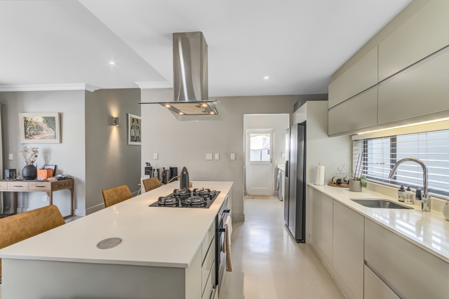 3 Bedroom Property for Sale in Broadacres Gauteng