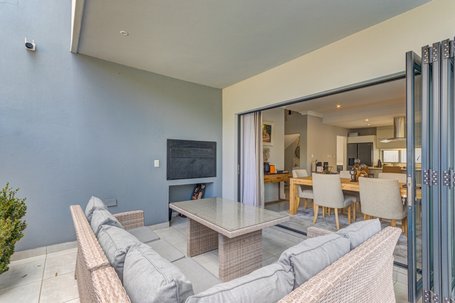3 Bedroom Property for Sale in Broadacres Gauteng