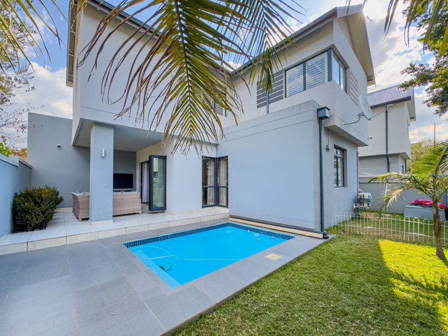 3 Bedroom Property for Sale in Broadacres Gauteng