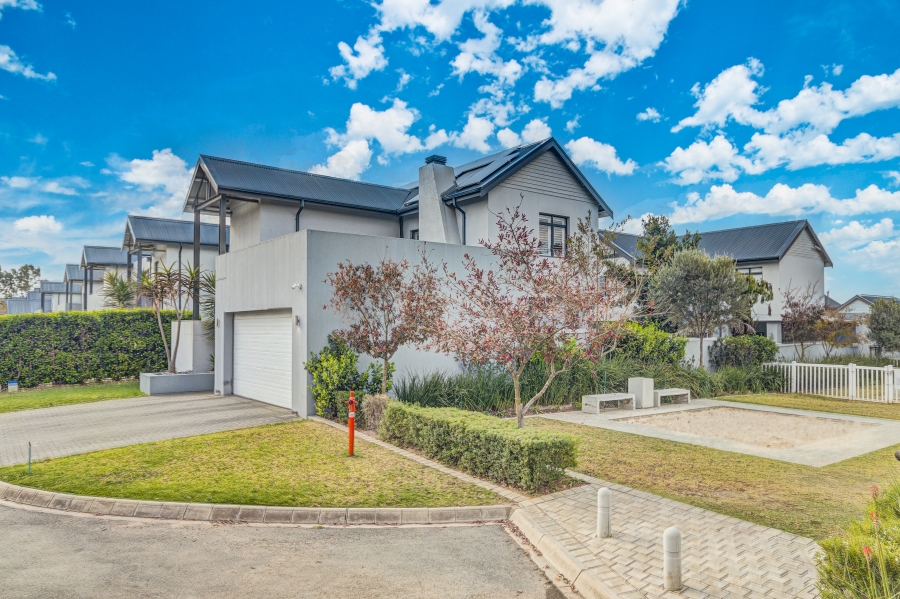 3 Bedroom Property for Sale in Broadacres Gauteng