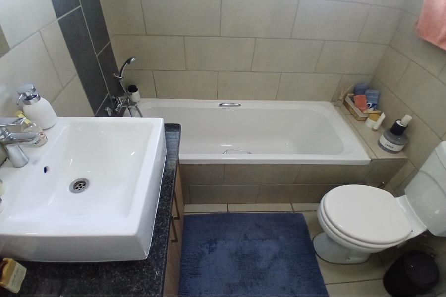 2 Bedroom Property for Sale in Rivonia Gauteng