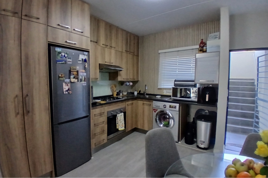 2 Bedroom Property for Sale in Rivonia Gauteng