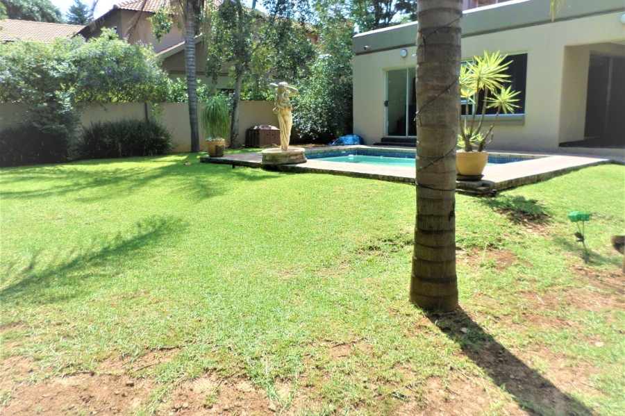 To Let 5 Bedroom Property for Rent in Moreleta Park Gauteng