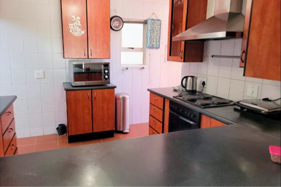 To Let 5 Bedroom Property for Rent in Moreleta Park Gauteng