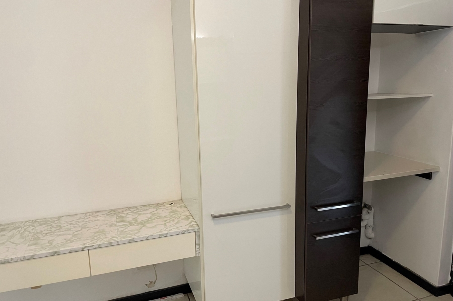 2 Bedroom Property for Sale in Fourways Gauteng