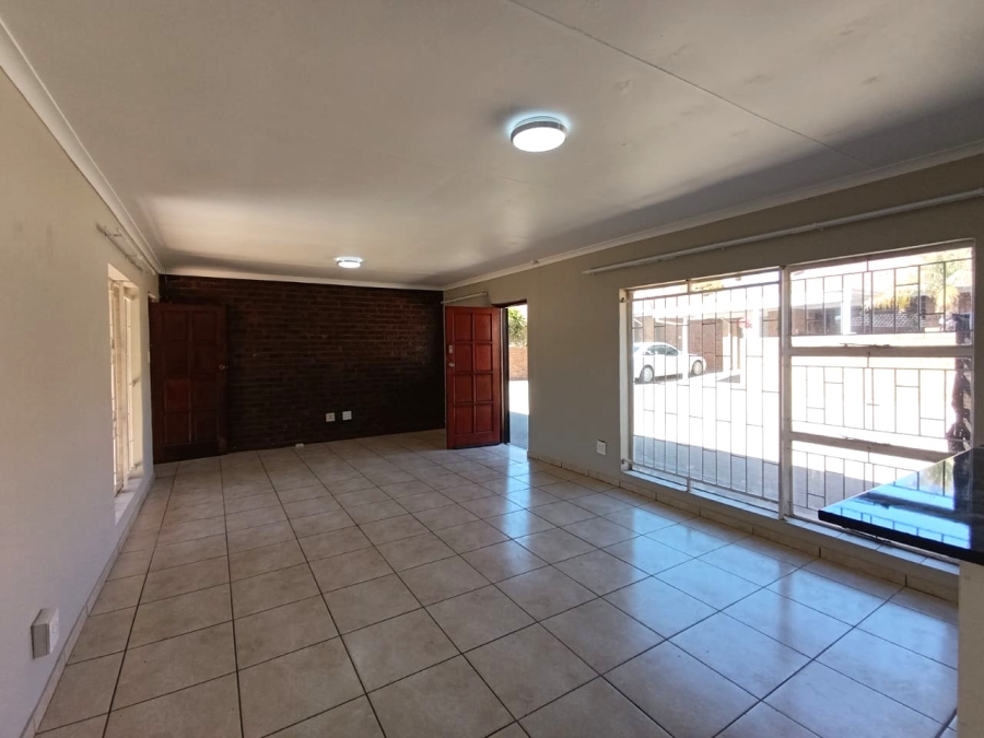 2 Bedroom Property for Sale in New Redruth Gauteng