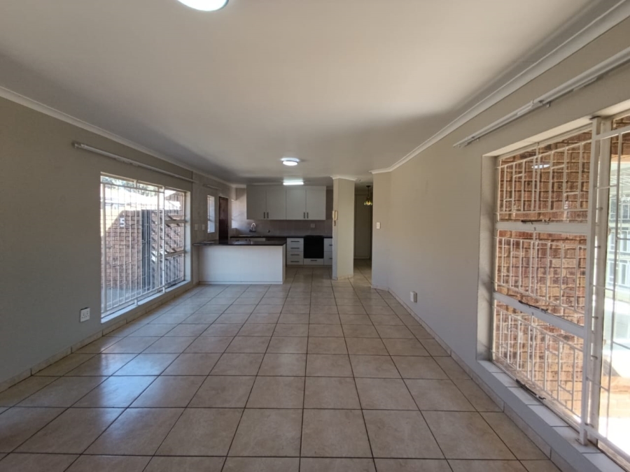 2 Bedroom Property for Sale in New Redruth Gauteng