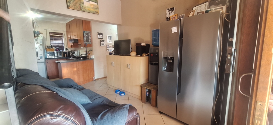 2 Bedroom Property for Sale in Noordheuwel Gauteng