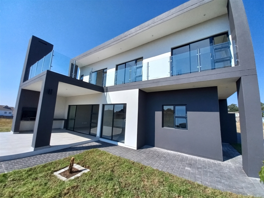3 Bedroom Property for Sale in Broadacres Gauteng