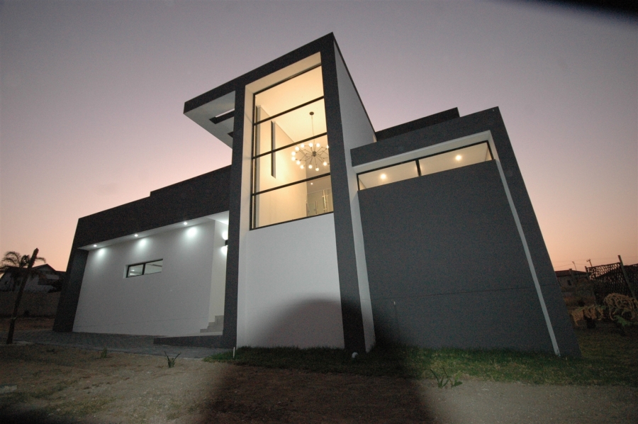 3 Bedroom Property for Sale in Broadacres Gauteng