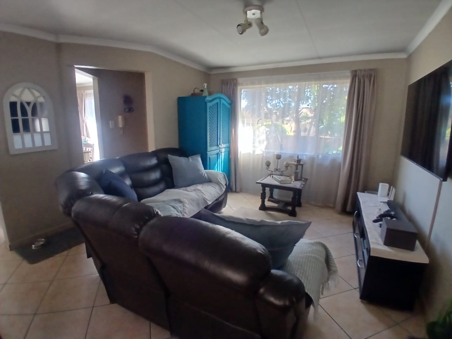 3 Bedroom Property for Sale in Terenure Gauteng