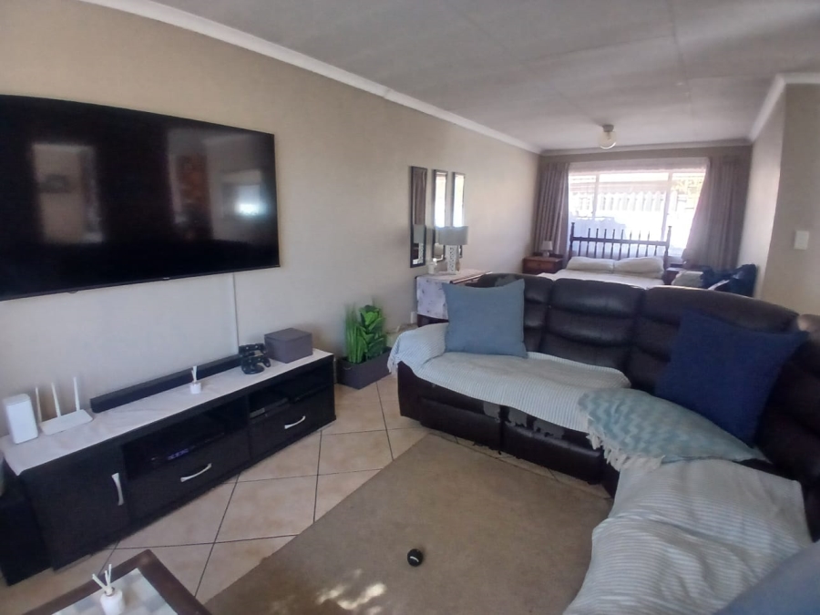3 Bedroom Property for Sale in Terenure Gauteng